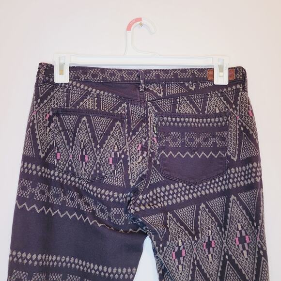 Levi's woemwns aztec geometric print grey denim leggings size 29 - Picture 5 of 14